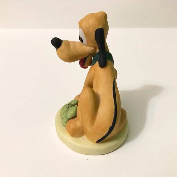Vintage Walt  Disney Gift Ware Pluto with Crab Figurine Taiwan - Picture 11 of 14
